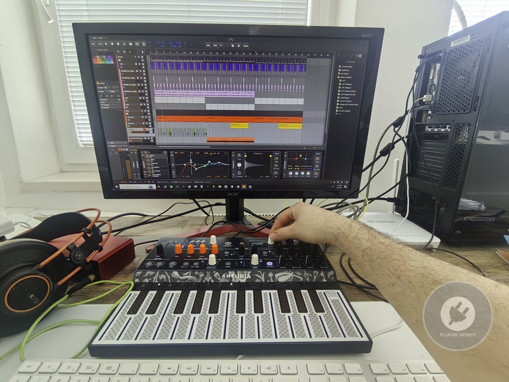 Using Arturia Microfreak in Action